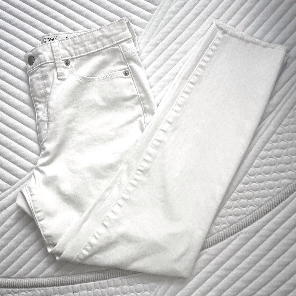 Universal Thread Women's Ankle Cropped White Skinny Jeans 4/27 R